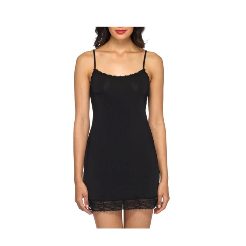 Hanky Panky Silky Skin 32” Fitted Slip.